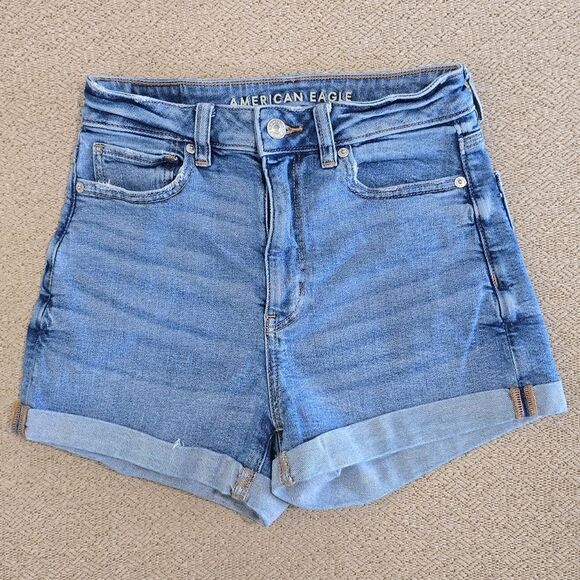 American Eagle Mom Short Cuffed Hem Shorts - Size 2 - Picture 1 of 13